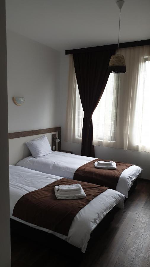 Бялата Къща Hotel Kirkovo  Ngoại thất bức ảnh