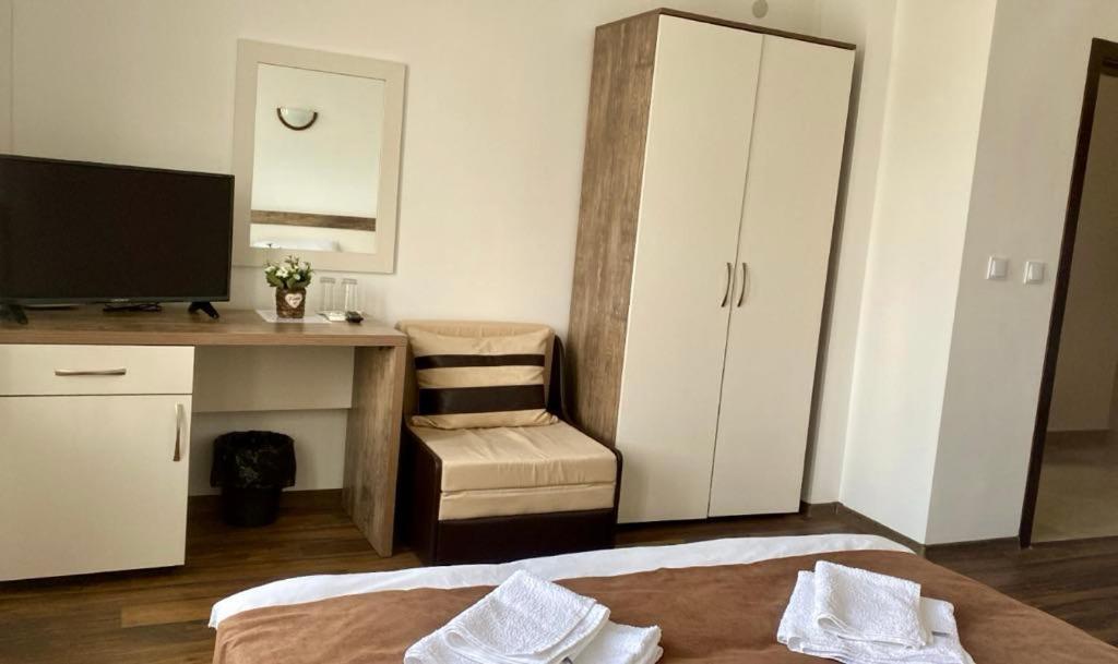 Бялата Къща Hotel Kirkovo  Ngoại thất bức ảnh