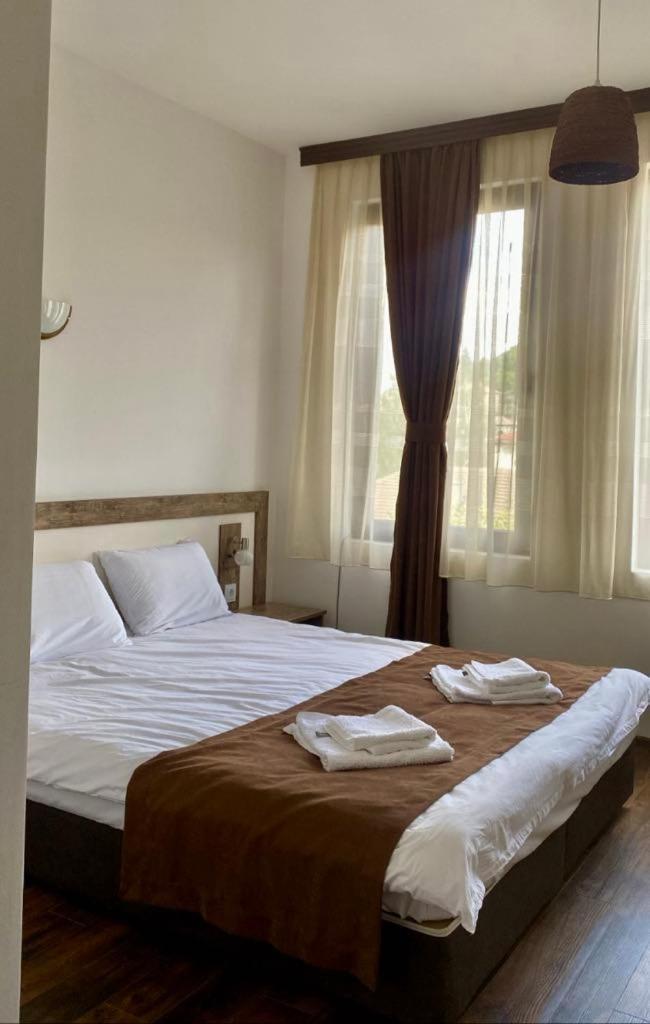 Бялата Къща Hotel Kirkovo  Ngoại thất bức ảnh